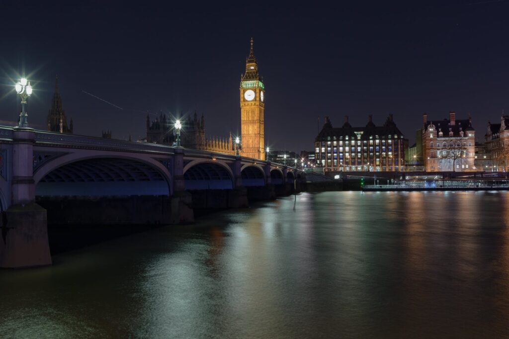 architecture attraction big ben bridge